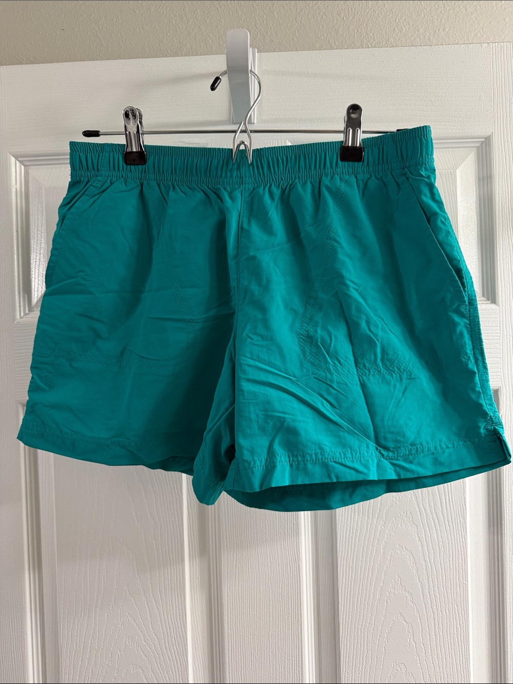 Columbia Women's Teal Elastic-Waist Athletic Shorts